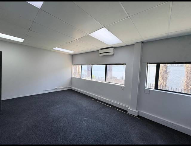 199M² OFFICE TO LET IN KYALAMI